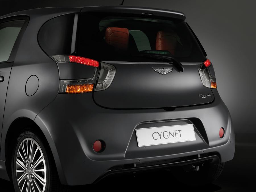 Детали экстерьера Aston Martin Cygnet 2011 года  (UK) (фото 3 из 19)